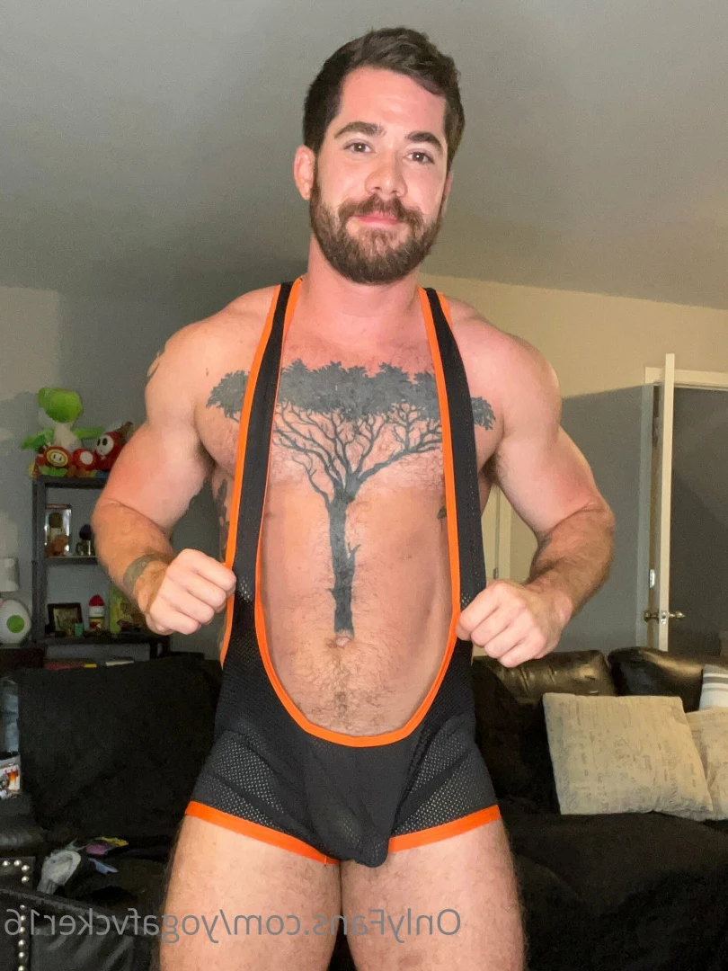 Col [ yogafvcker16 ] Onlyfans leaked photo 9622700 on Hotleaks.tv