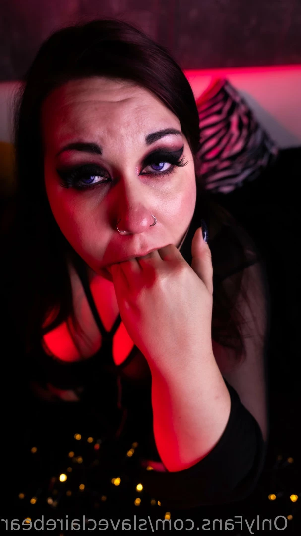 Claire Bear 🖤 [ slaveclairebear ] Onlyfans leaked photo 8014379 on Hotleaks.tv