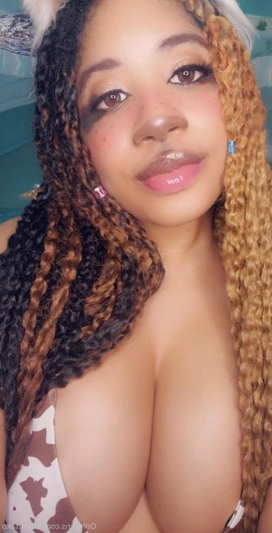 Aaimz Tako [ aaimztako ] Onlyfans leaked photo 15726685 on Hotleaks.tv