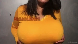 Aleja Boobs [ alejaboobs_ ] Onlyfans leaked video 16290057 on Hotleaks.tv