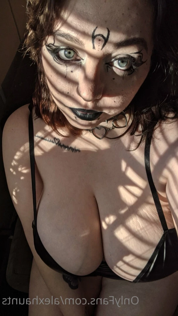 Alex [ alexhaunts ] Onlyfans leaked photo 13246337 on Hotleaks.tv