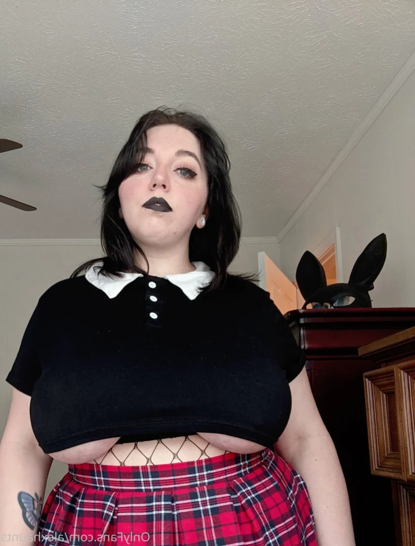 Alex [ alexhaunts ] Onlyfans leaked photo 15474307 on Hotleaks.tv