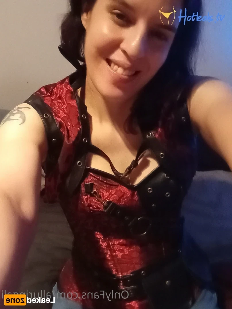AlluringAli25 [ alluringali ] Onlyfans leaked photo 14698355 on Hotleaks.tv