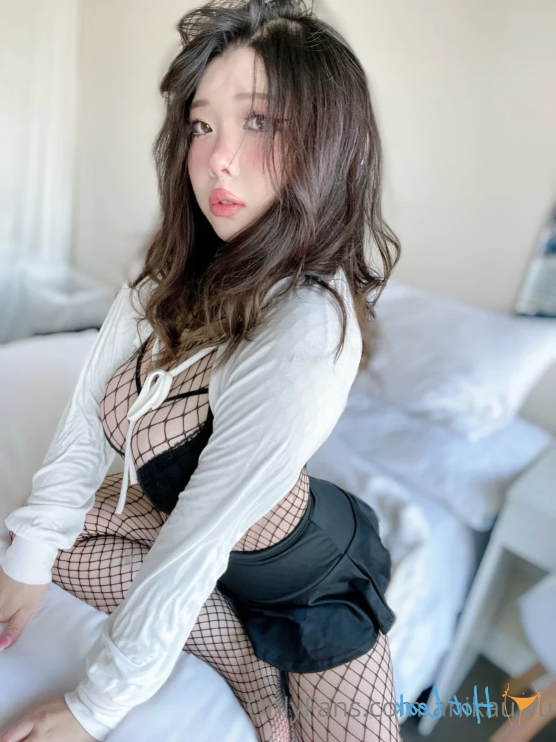 anika [ anikauwu ] Onlyfans leaked photo 12415264 on Hotleaks.tv