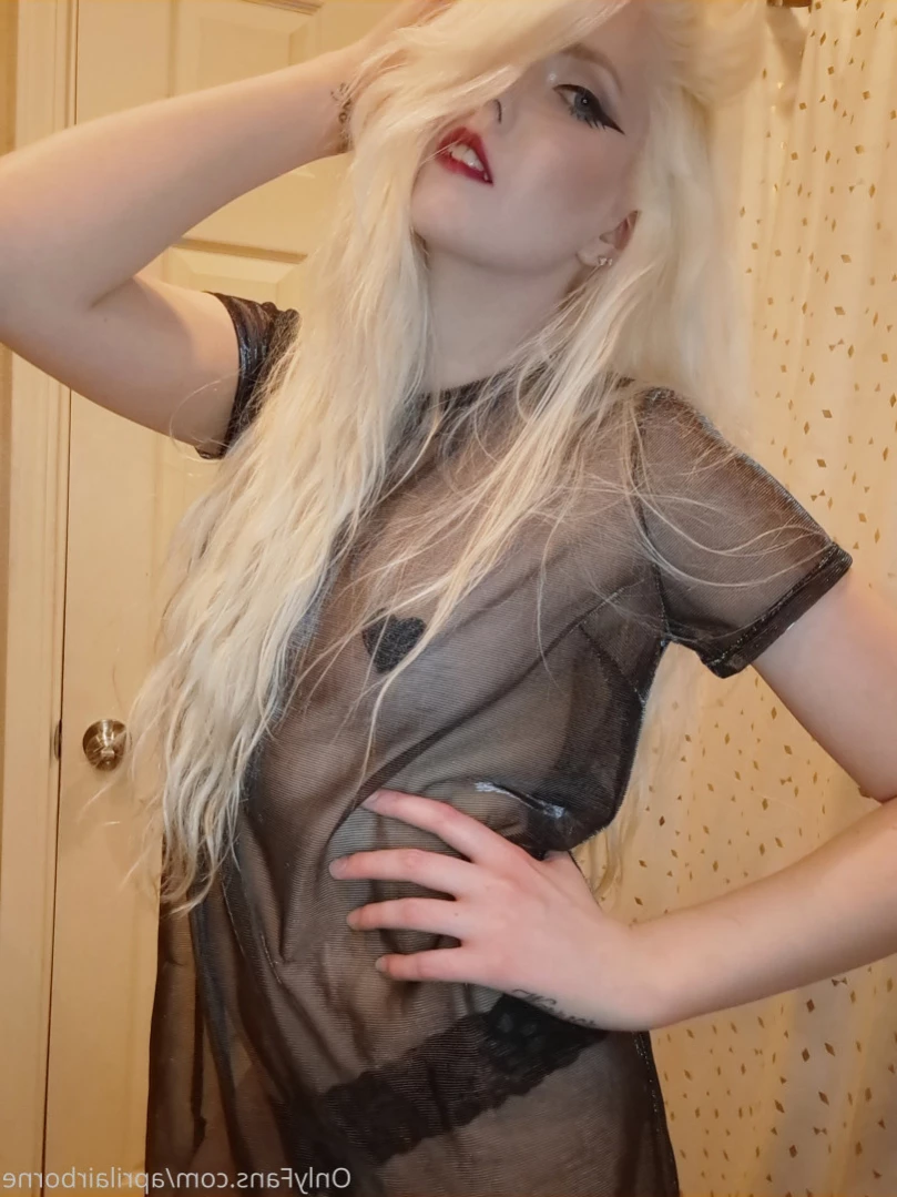 April Airborne [ aprilairborne ] Onlyfans leaked photo 14260960 on Hotleaks.tv