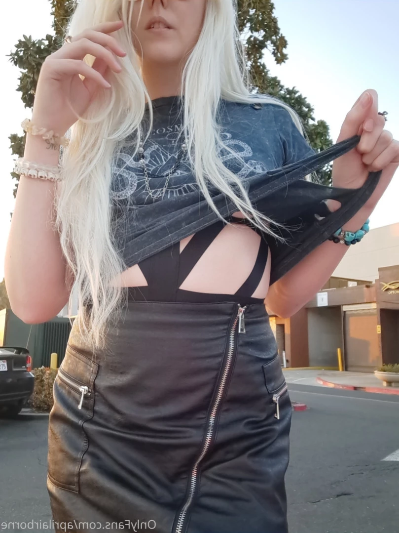 April Airborne [ aprilairborne ] Onlyfans leaked photo 14673849 on Hotleaks.tv