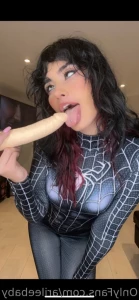 15752574