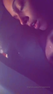 15716593