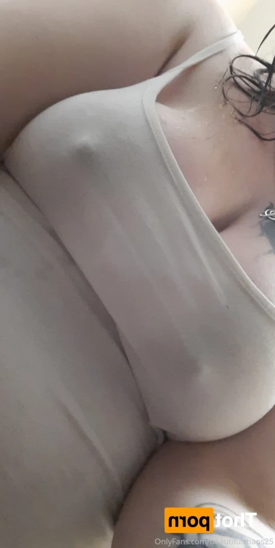 Miss*Chaos [ beautifulchaos25 ] Onlyfans leaked photo 14878618 on Hotleaks.tv