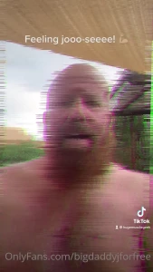 15694561