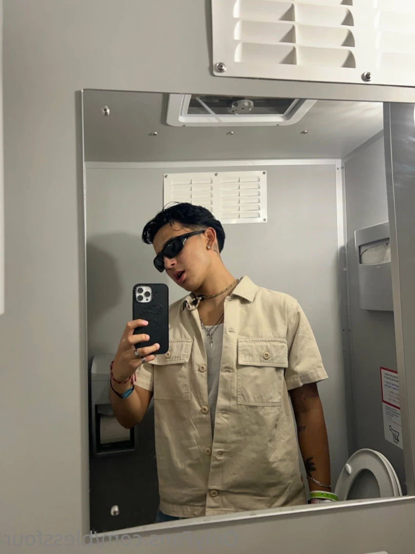 ALEX 🥀 [ blessfour ] Onlyfans leaked photo 13221084 on Hotleaks.tv