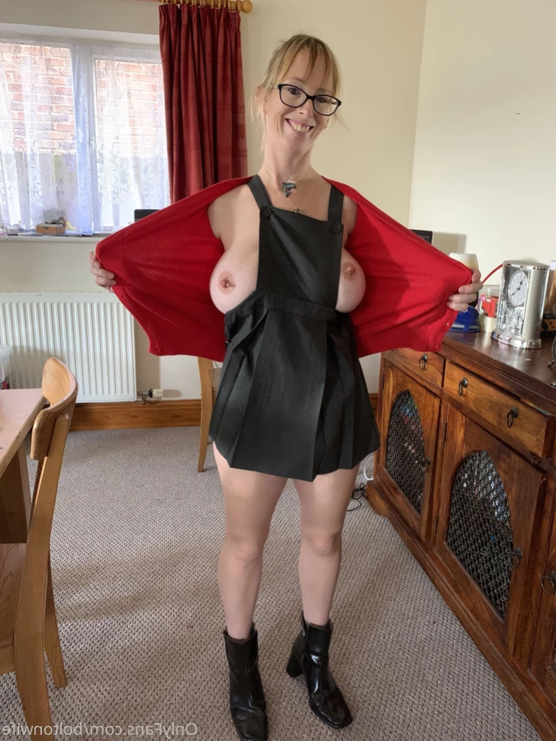 boltonwife Onlyfans leaked photo 11835204 on Hotleaks.tv