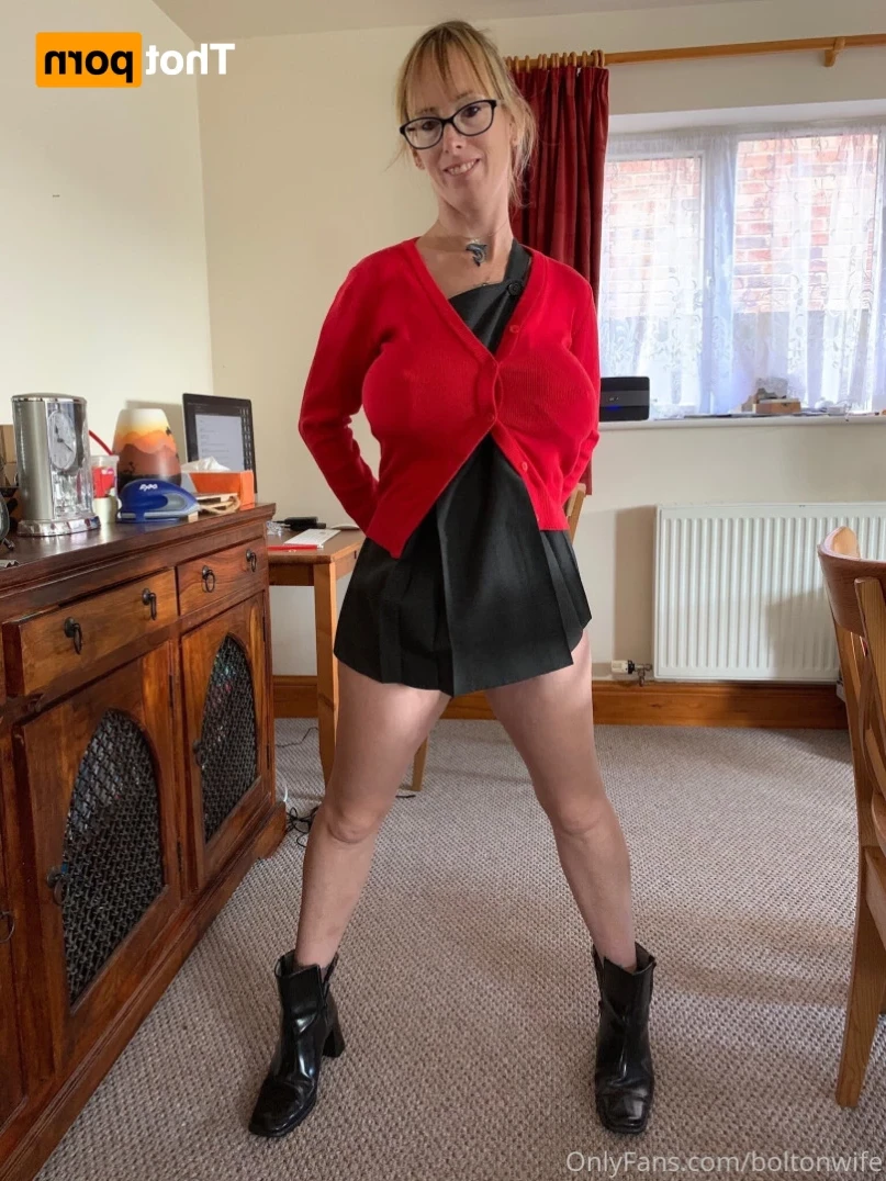 boltonwife Onlyfans leaked photo 13120110 on Hotleaks.tv