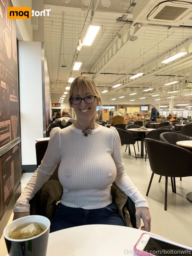 boltonwife Onlyfans leaked photo 13203104 on Hotleaks.tv
