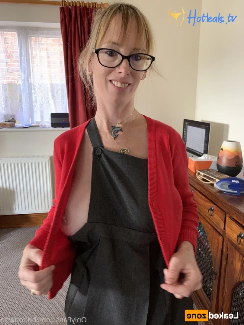 boltonwife Onlyfans leaked photo 14631780 on Hotleaks.tv