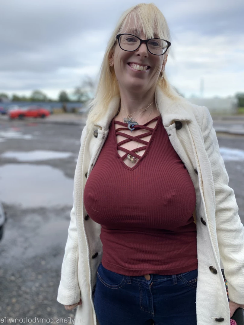 boltonwife Onlyfans leaked photo 15157716 on Hotleaks.tv