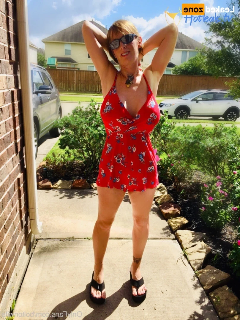 boltonwife Onlyfans leaked photo 15471895 on Hotleaks.tv