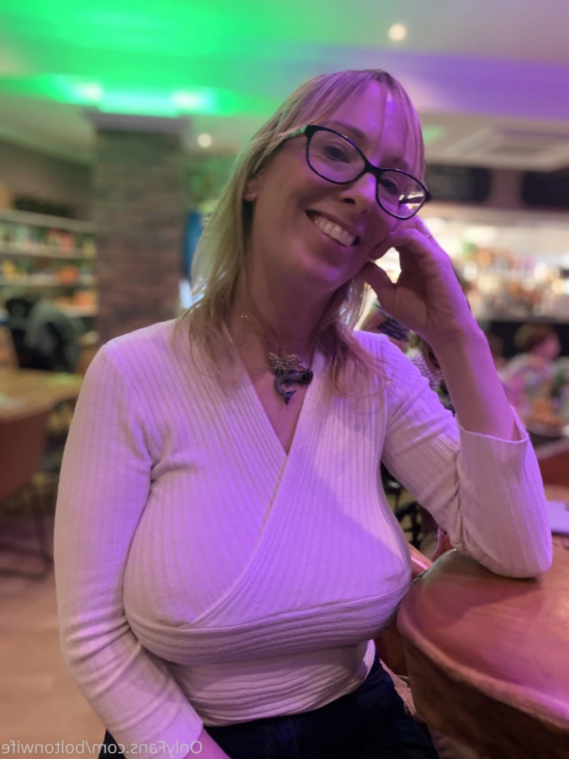 boltonwife Onlyfans leaked photo 15689377 on Hotleaks.tv