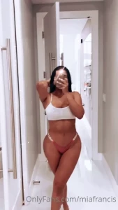 𝐌𝐢𝐚 𝐅𝐫𝐚𝐧𝐜𝐢𝐬 𝐎𝐟𝐟𝐢𝐜𝐢𝐚𝐥 [ miafrancis ] Onlyfans leaked video 1887838 on Hotleaks.tv