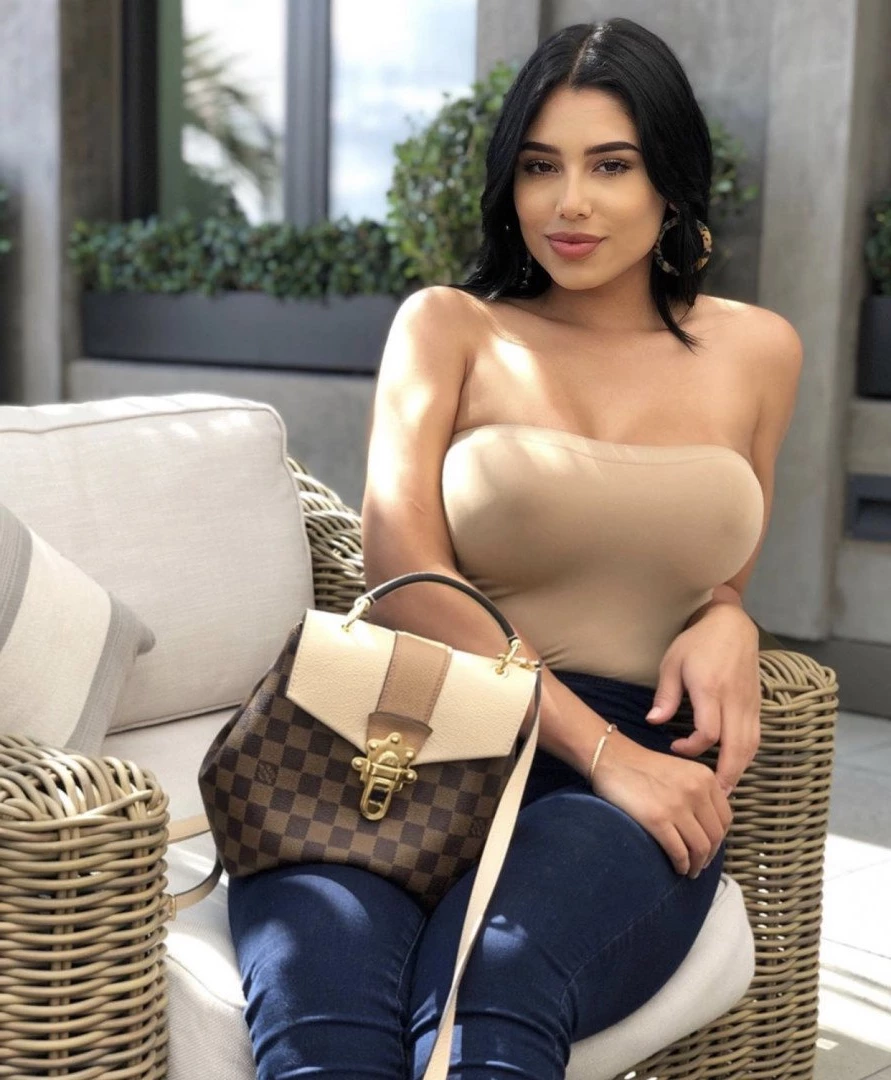 𝐌𝐢𝐚 𝐅𝐫𝐚𝐧𝐜𝐢𝐬 𝐎𝐟𝐟𝐢𝐜𝐢𝐚𝐥 [ miafrancis ] Onlyfans leaked photo 790779 on Hotleaks.tv