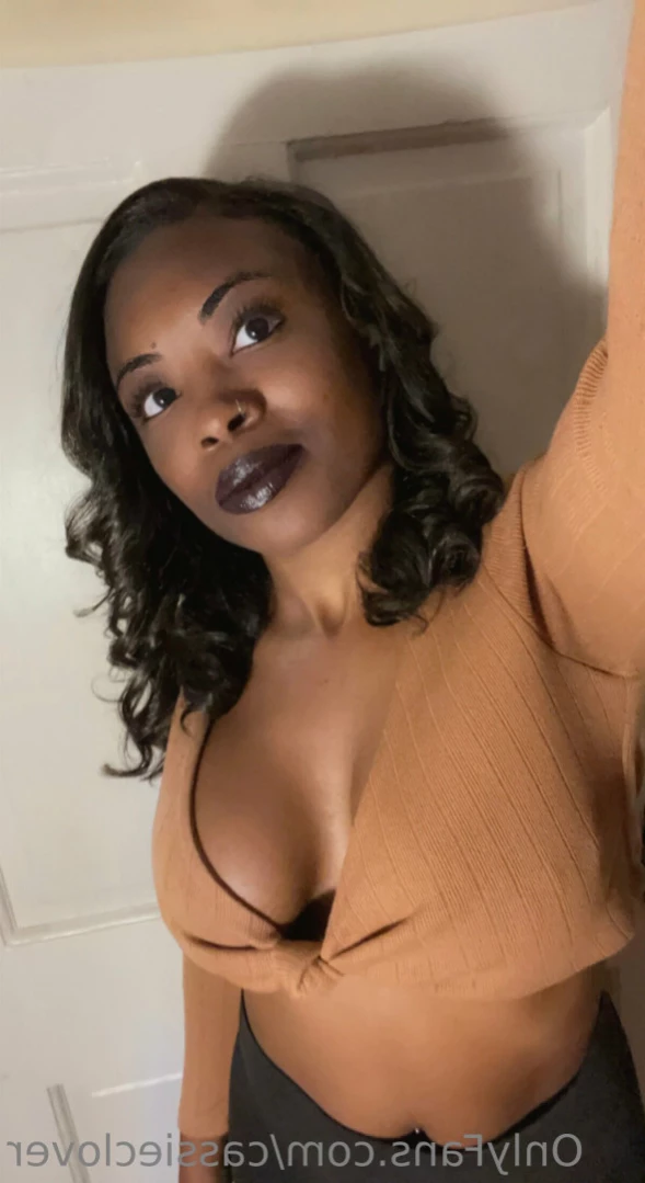 Cassie🍀Clover [ cassieclover ] Onlyfans leaked photo 12906373 on Hotleaks.tv