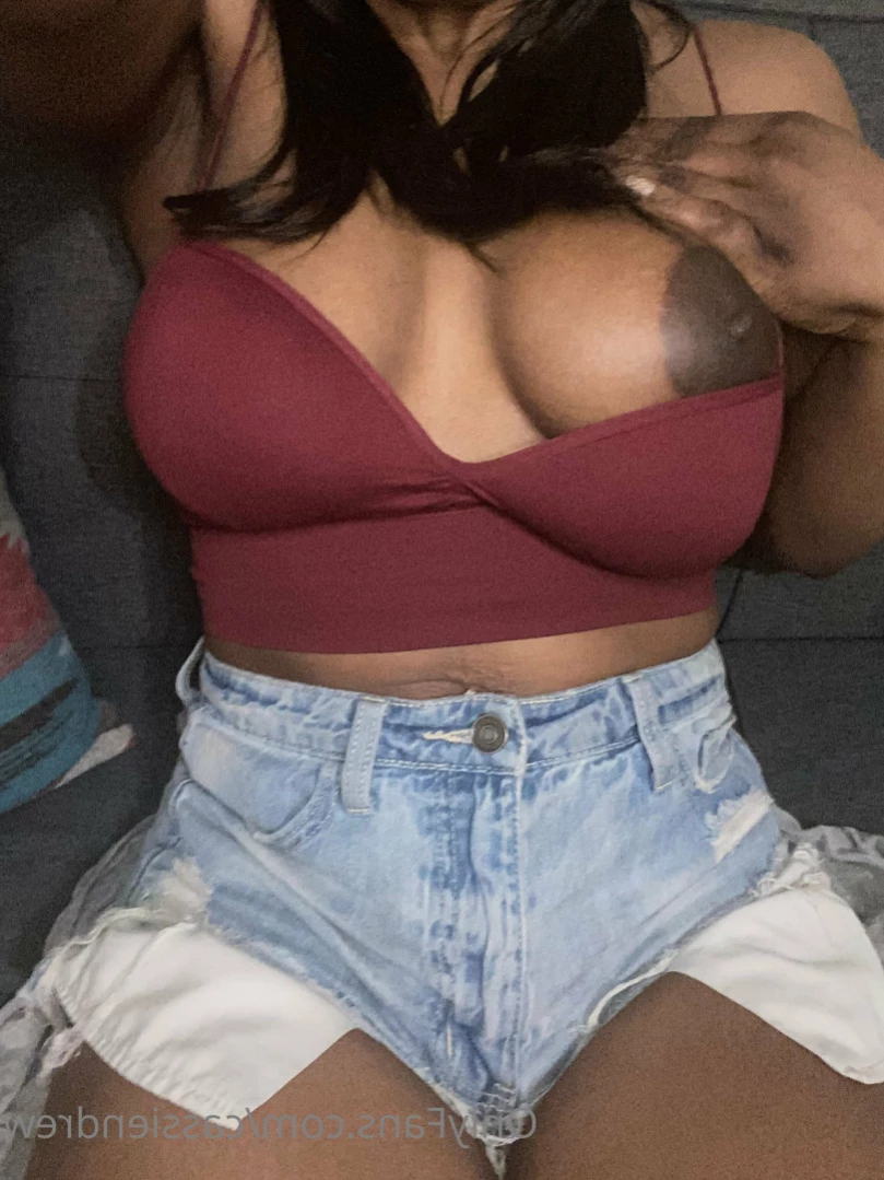 Cassie🍀Clover [ cassieclover ] Onlyfans leaked photo 16022053 on Hotleaks.tv