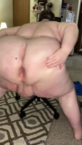 10827899