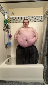 10827913