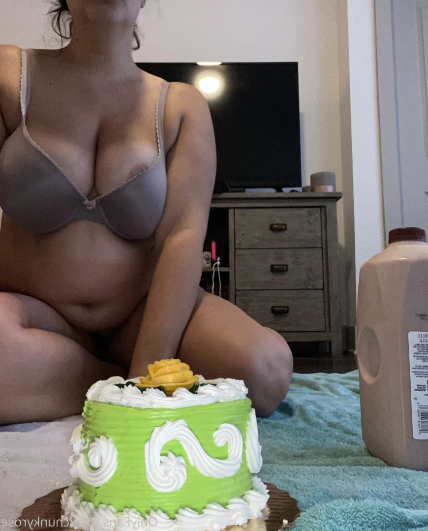 chunks [ chunkyrose ] Onlyfans leaked photo 12585824 on Hotleaks.tv