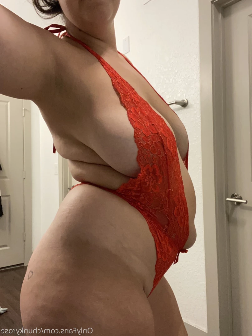 chunks [ chunkyrose ] Onlyfans leaked photo 12740982 on Hotleaks.tv