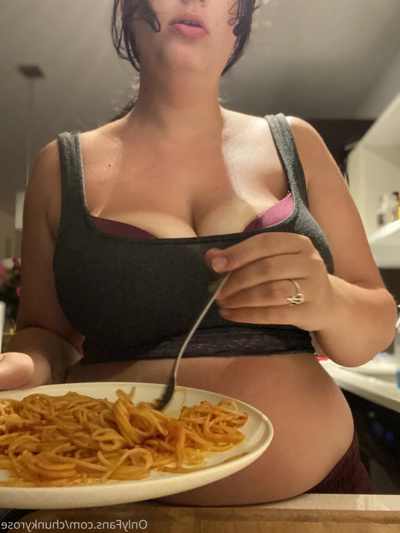 chunks [ chunkyrose ] Onlyfans leaked photo 12831195 on Hotleaks.tv