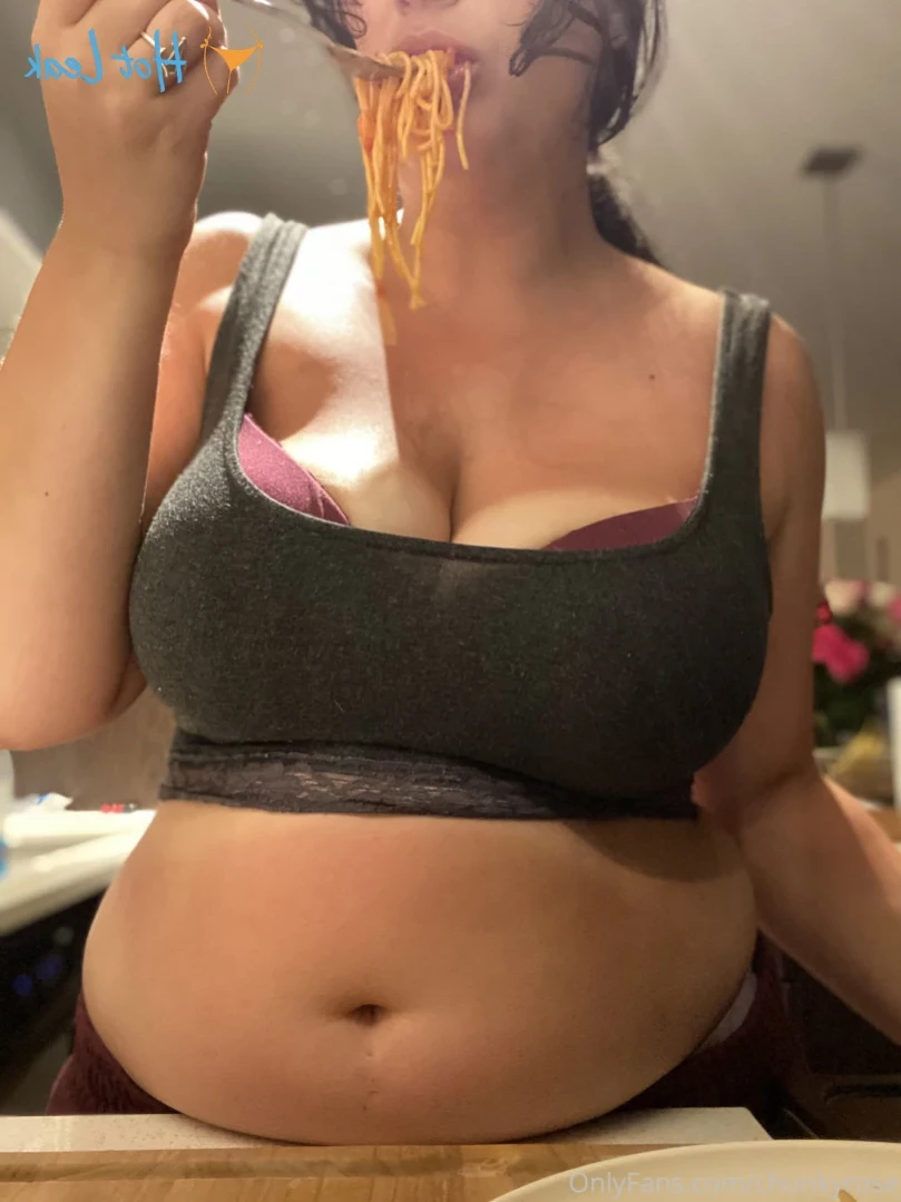 chunks [ chunkyrose ] Onlyfans leaked photo 12852068 on Hotleaks.tv