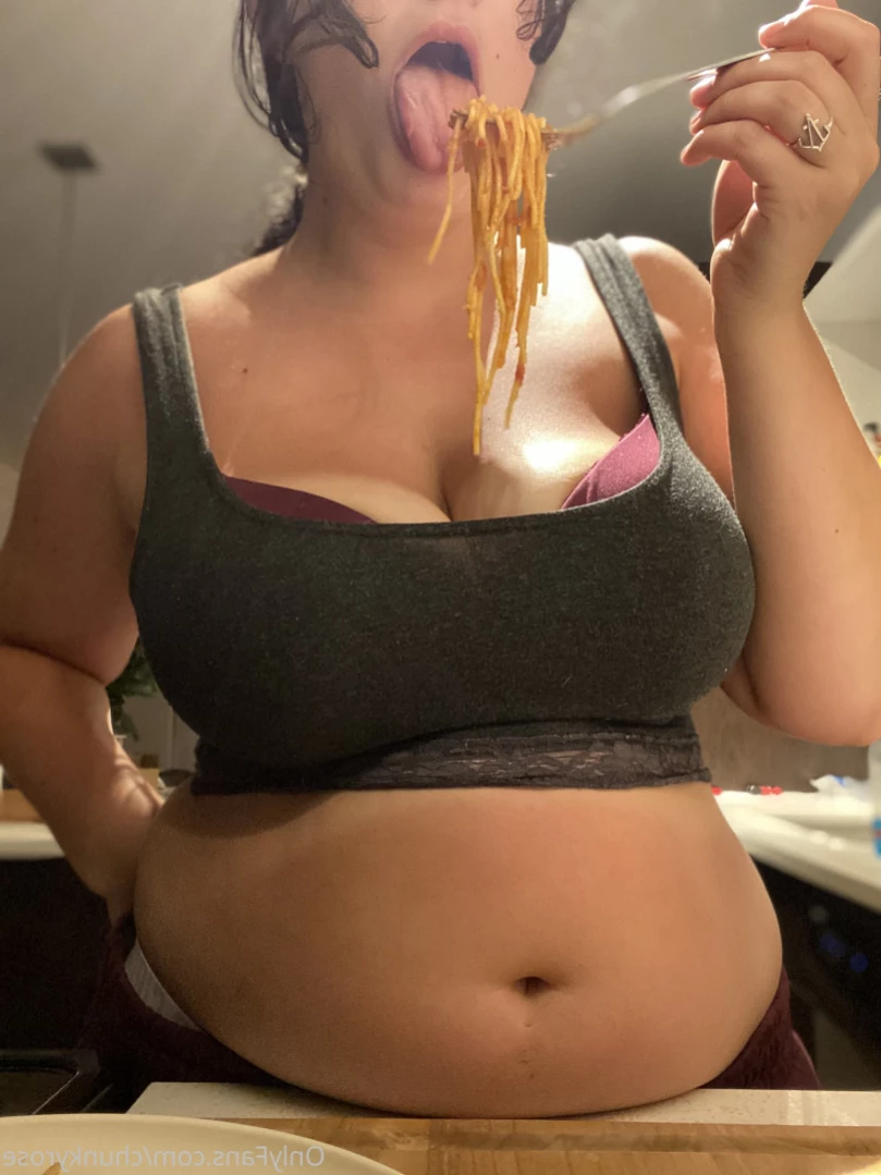 chunks [ chunkyrose ] Onlyfans leaked photo 12911899 on Hotleaks.tv