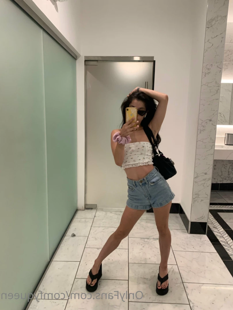 LuxxxTheFox [ comfyqueen ] Onlyfans leaked photo 12372994 on Hotleaks.tv