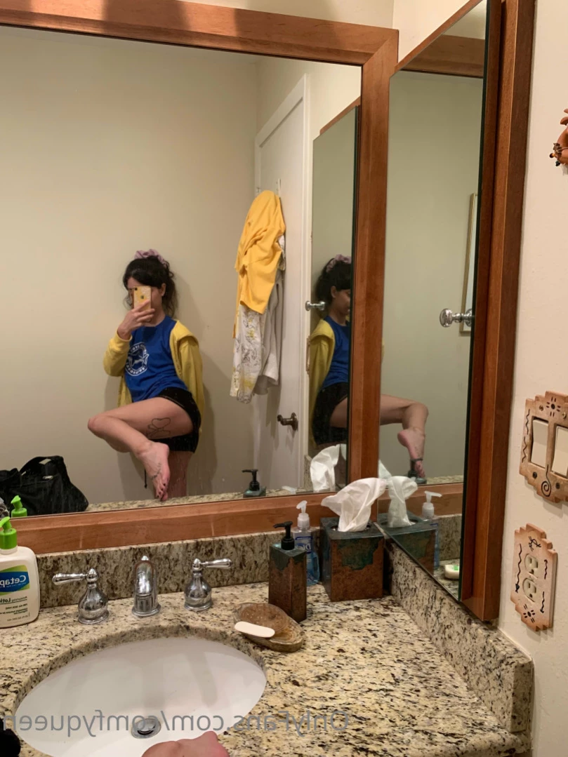 LuxxxTheFox [ comfyqueen ] Onlyfans leaked photo 15313346 on Hotleaks.tv