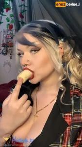 16094365