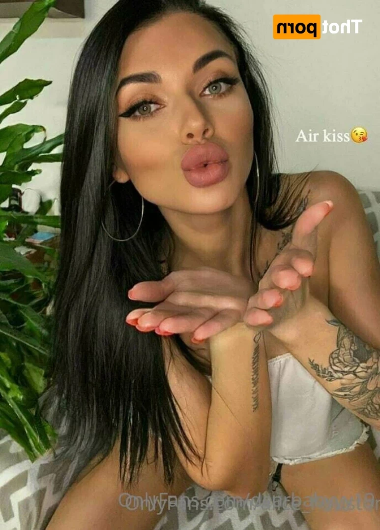 Horny baby [ dearbabyyy19 ] Onlyfans leaked photo 14753267 on Hotleaks.tv