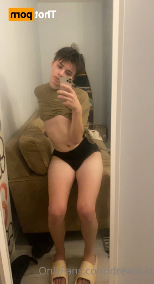 Drewski :) [ drewskib ] Onlyfans leaked photo 15817108 on Hotleaks.tv