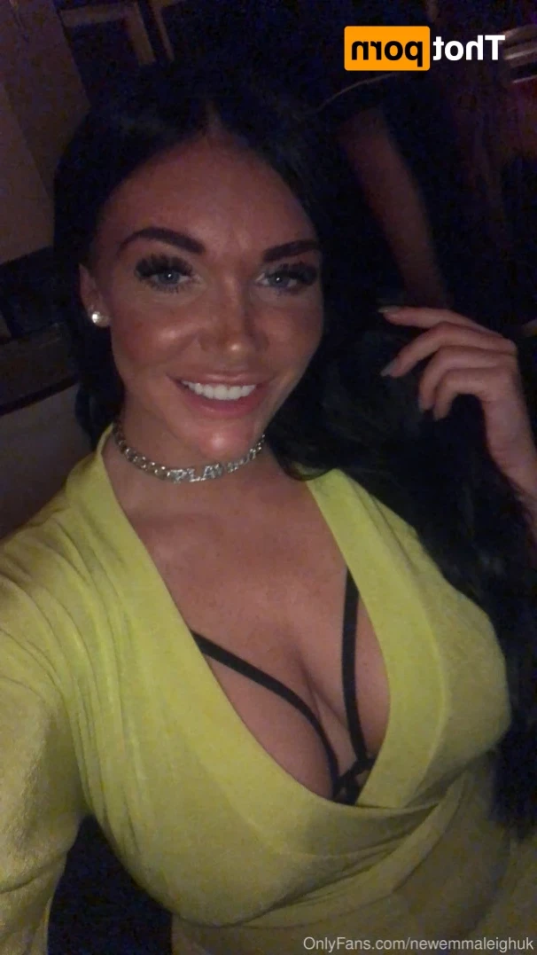 FRECKLES , ASS &amp; 36H NATURAL TITS [ emmaleigh ] Onlyfans leaked photo 11334892 on Hotleaks.tv