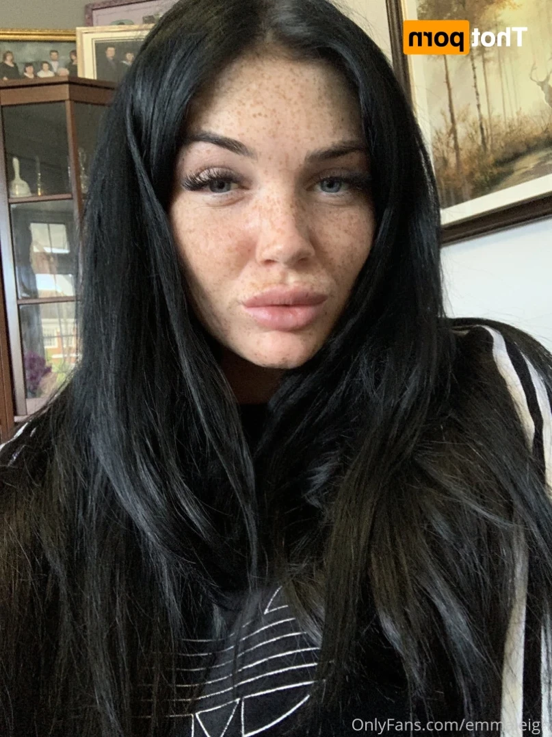 FRECKLES , ASS &amp; 36H NATURAL TITS [ emmaleigh ] Onlyfans leaked photo 13191494 on Hotleaks.tv