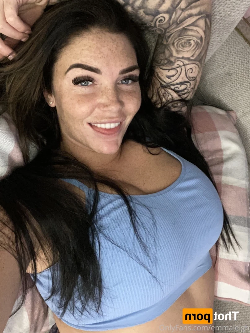 FRECKLES , ASS &amp; 36H NATURAL TITS [ emmaleigh ] Onlyfans leaked photo 13212920 on Hotleaks.tv
