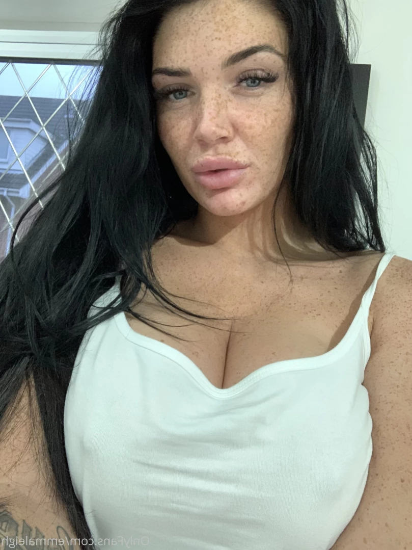 FRECKLES , ASS &amp; 36H NATURAL TITS [ emmaleigh ] Onlyfans leaked photo 13217738 on Hotleaks.tv