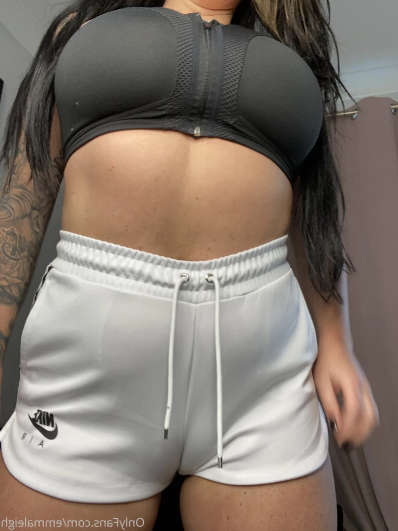 FRECKLES , ASS &amp; 36H NATURAL TITS [ emmaleigh ] Onlyfans leaked photo 13352442 on Hotleaks.tv
