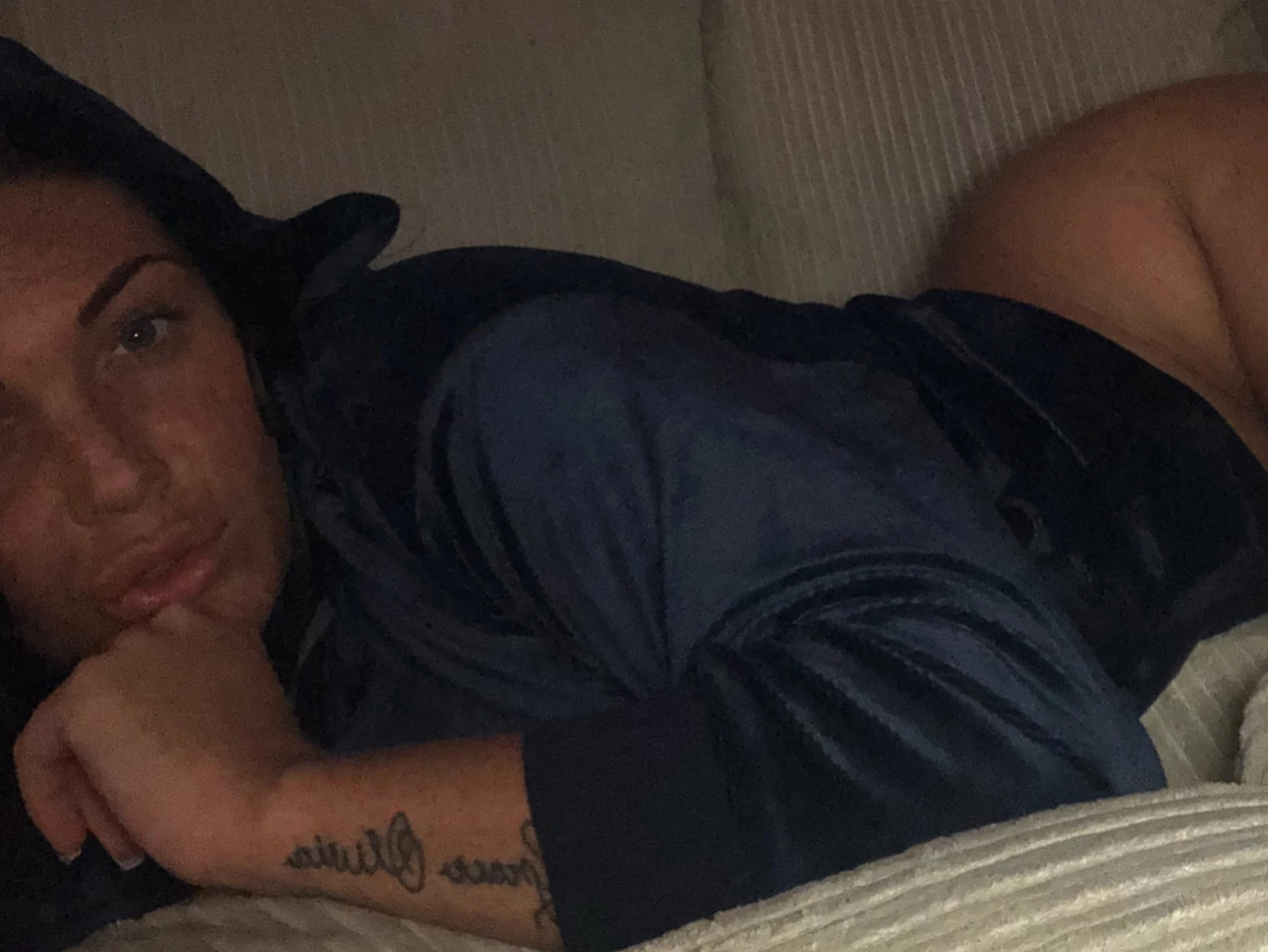 FRECKLES , ASS &amp; 36H NATURAL TITS [ emmaleigh ] Onlyfans leaked photo 13424409 on Hotleaks.tv