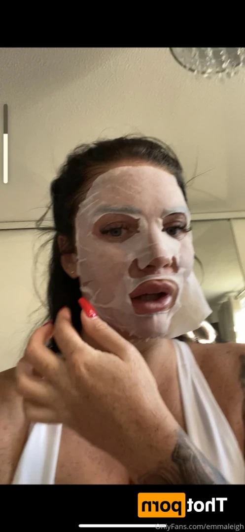 FRECKLES , ASS &amp; 36H NATURAL TITS [ emmaleigh ] Onlyfans leaked photo 13599493 on Hotleaks.tv