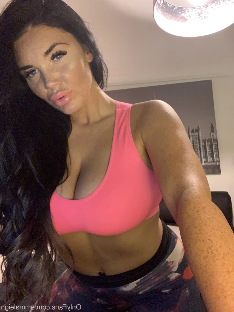 FRECKLES , ASS &amp; 36H NATURAL TITS [ emmaleigh ] Onlyfans leaked photo 13805182 on Hotleaks.tv