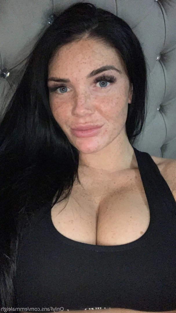 FRECKLES , ASS &amp; 36H NATURAL TITS [ emmaleigh ] Onlyfans leaked photo 14534058 on Hotleaks.tv