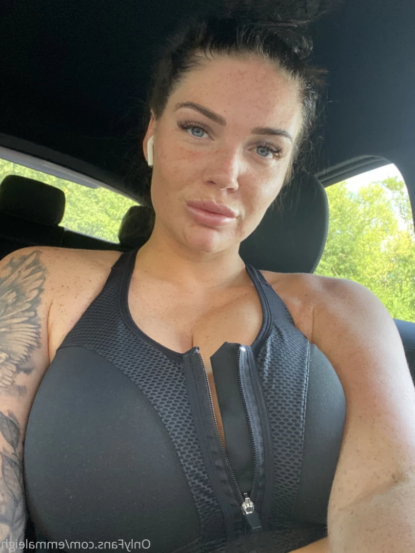 FRECKLES , ASS &amp; 36H NATURAL TITS [ emmaleigh ] Onlyfans leaked photo 14540835 on Hotleaks.tv