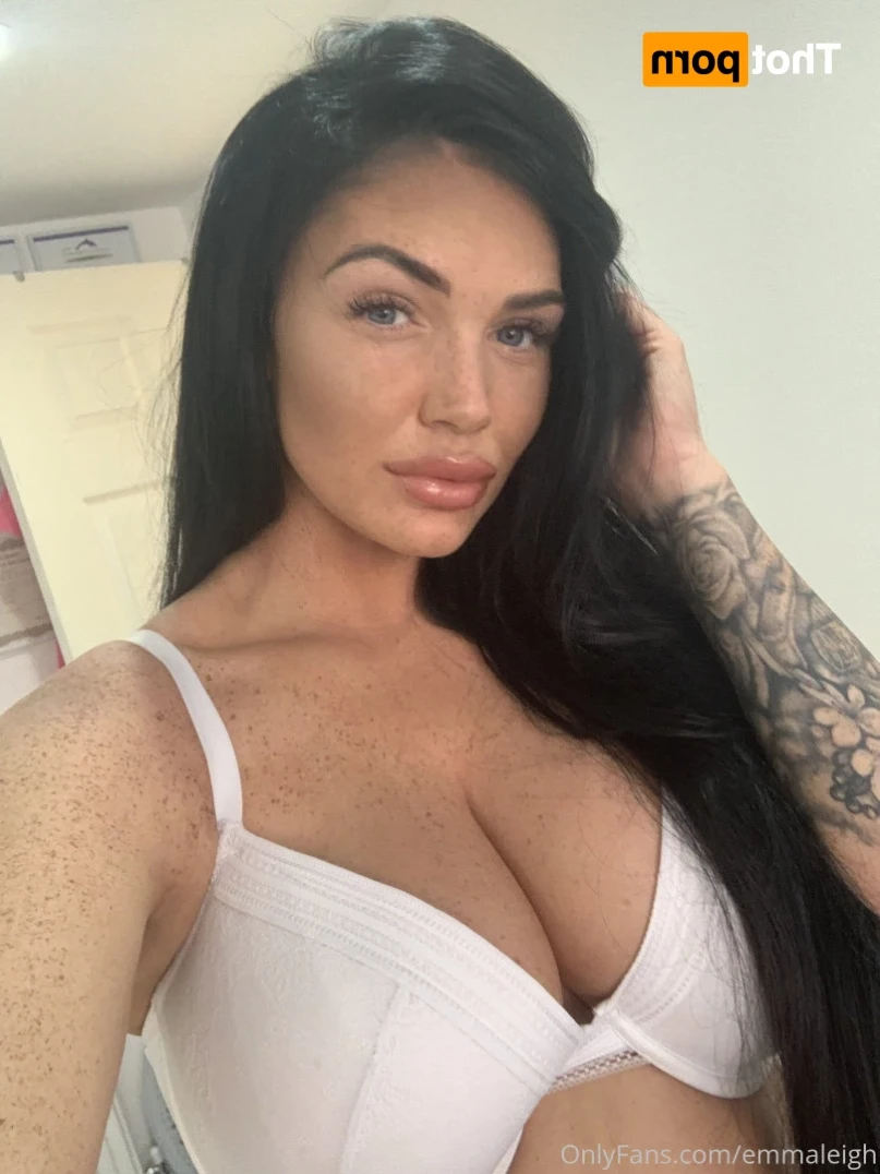 FRECKLES , ASS &amp; 36H NATURAL TITS [ emmaleigh ] Onlyfans leaked photo 14662757 on Hotleaks.tv