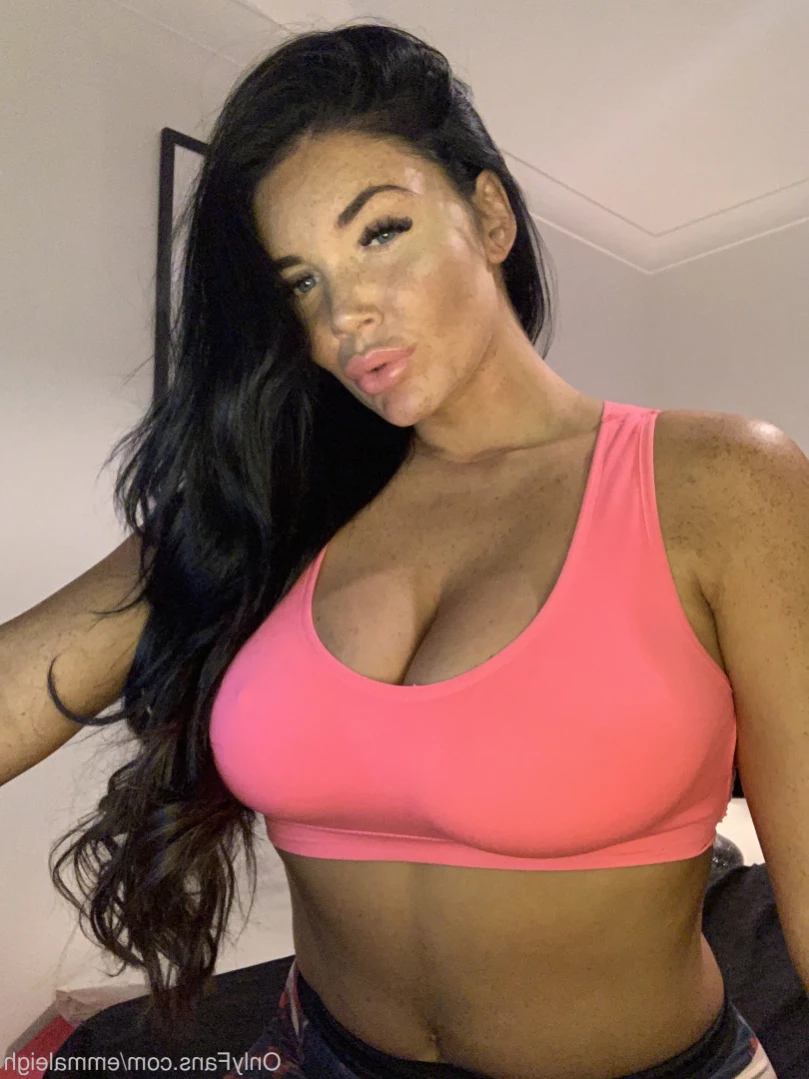 FRECKLES , ASS &amp; 36H NATURAL TITS [ emmaleigh ] Onlyfans leaked photo 15238042 on Hotleaks.tv